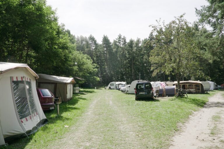 Pole namiotowe Pustkowo